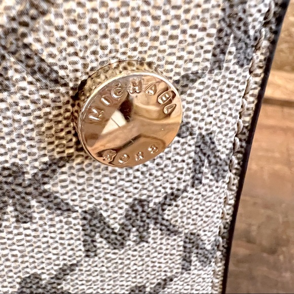 NWOT Michael Kors Handbag Purse - Picture 13 of 16